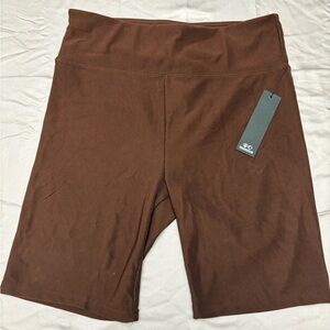 Brown ribbed biker shorts